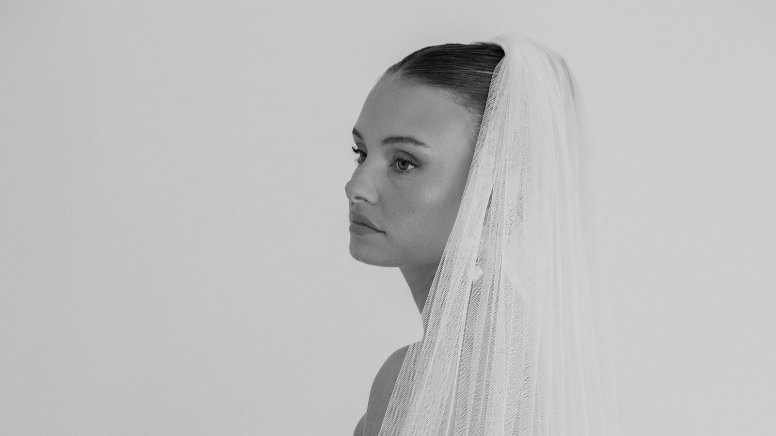 Single Tier Veils