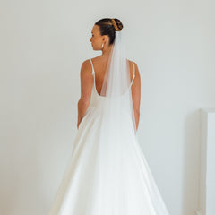 ANDY. single tier veil, barely there, plain tulle.