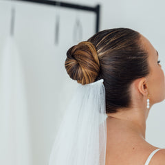 ANDY. single tier veil, barely there, plain tulle.