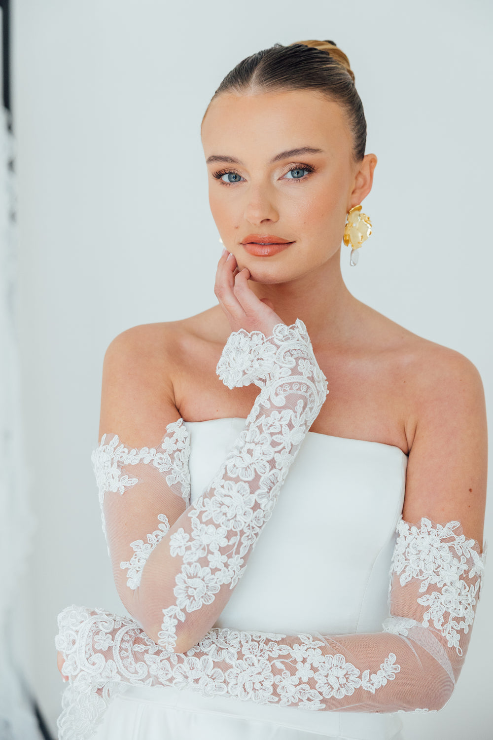 BILLIE. corded lace bridal sleeves.