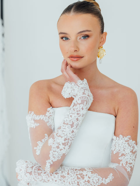BILLIE. corded lace bridal sleeves.