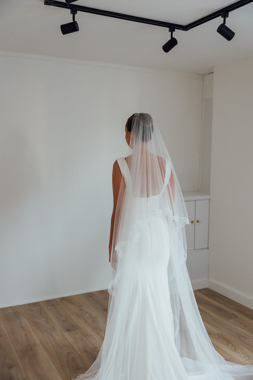 HARRY. blusher veil, eyelash lace trim.