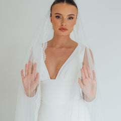 HARRY. single tier veil, eyelash lace trim.