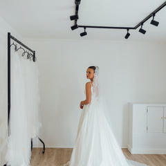 SOPHIE. single tier veil, cord lace trim.