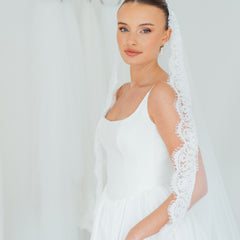 SOPHIE. single tier veil, cord lace trim.
