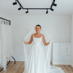 SOPHIE. single tier veil, cord lace trim.