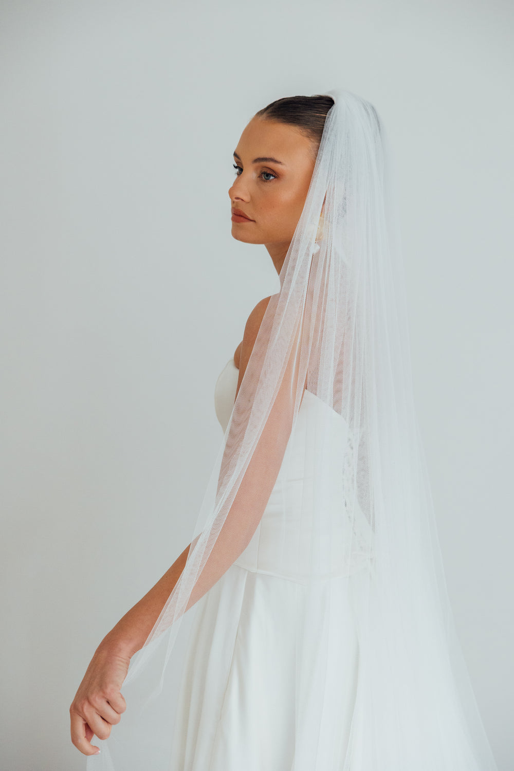 FRANC. single tier veil, fully ruched, plain tulle.