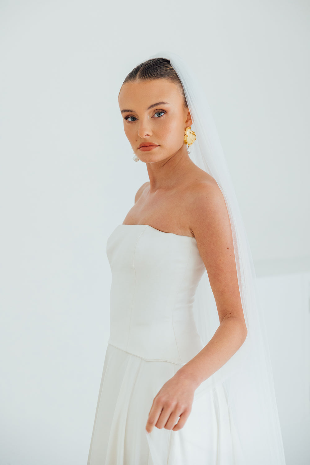 FRANC. single tier veil, fully ruched, plain tulle.