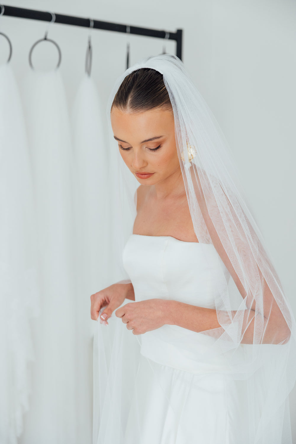 FRANC. single tier veil, fully ruched, plain tulle.