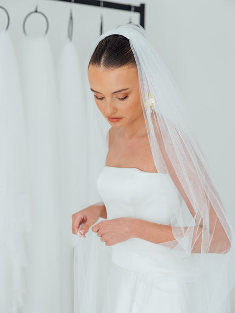 FRANC. single tier veil, fully ruched, plain tulle.