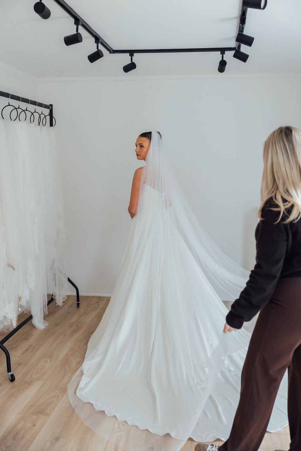 FRANC. single tier veil, fully ruched, plain tulle.