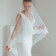 PAIGE. blusher veil, wide lace trim.