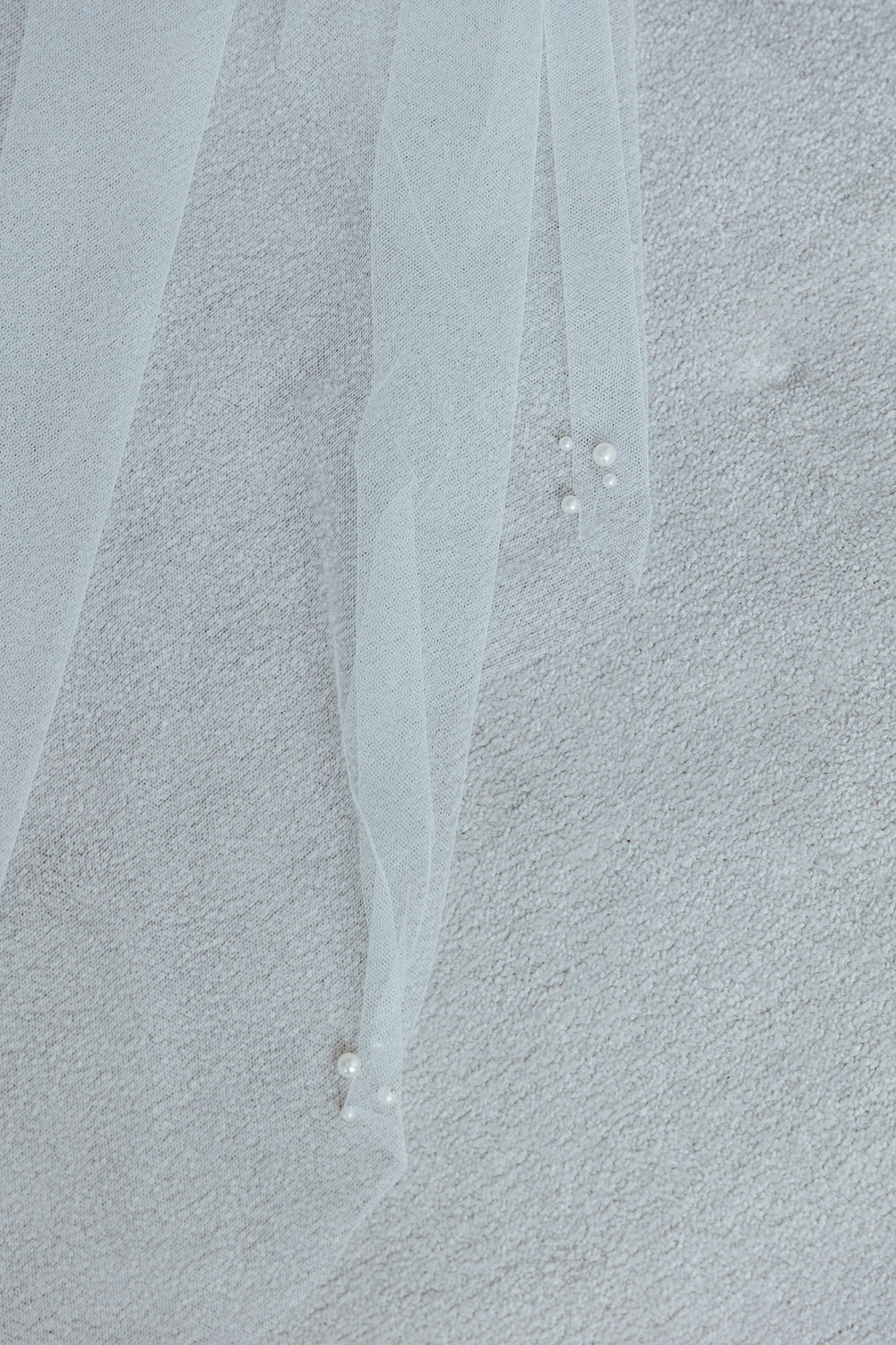 TAMSIN. blusher veil, pearl detail.