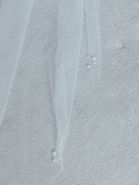 TAMSIN. blusher veil, pearl detail.