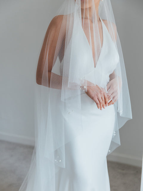 TAMSIN. blusher veil, pearl detail.