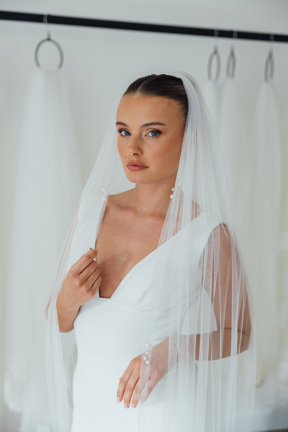 TAMSIN. single tier veil, pearl detail.