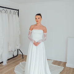 PENNY. chantilly lace bridal sleeves.