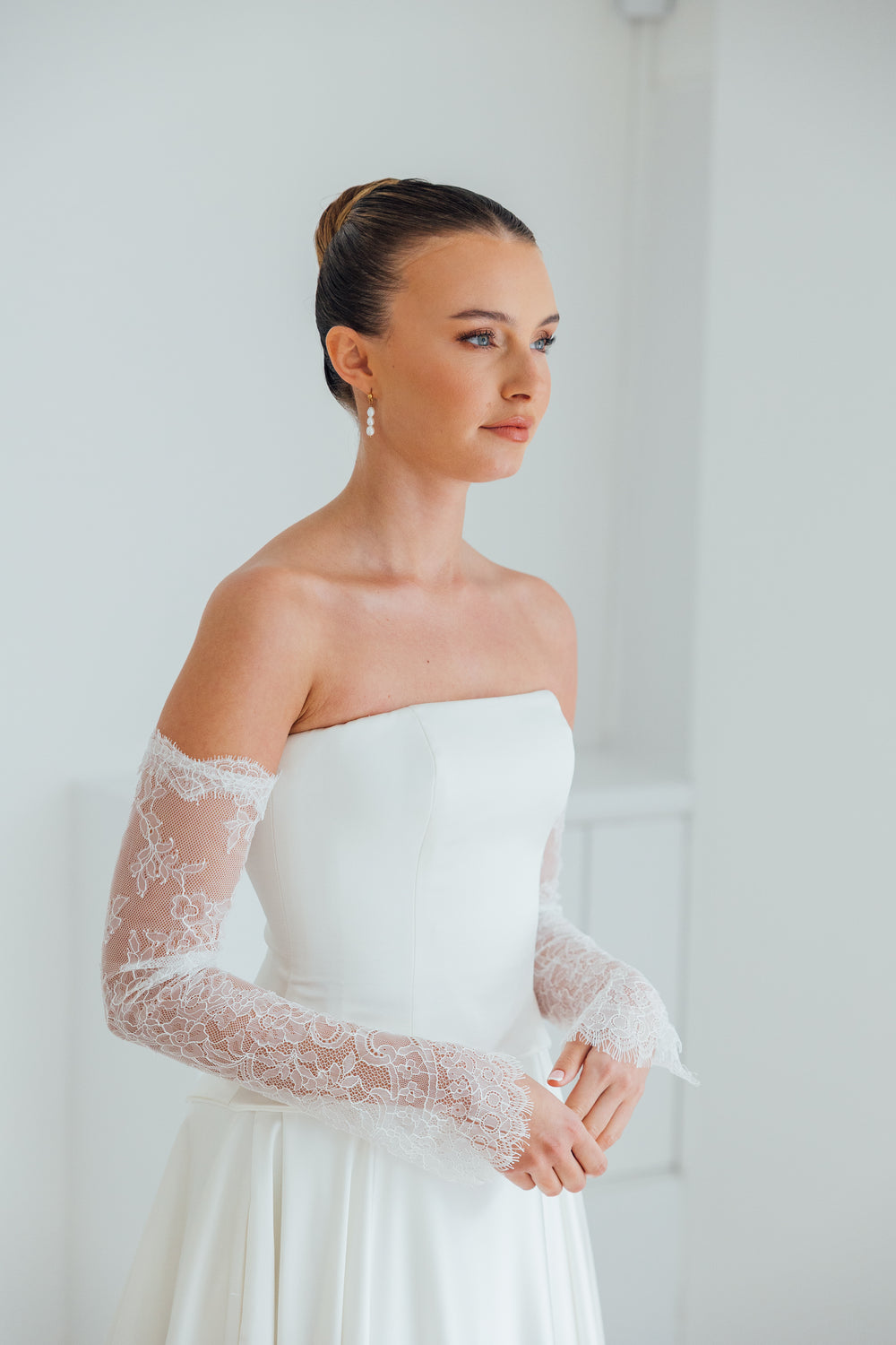 PENNY. chantilly lace bridal sleeves.
