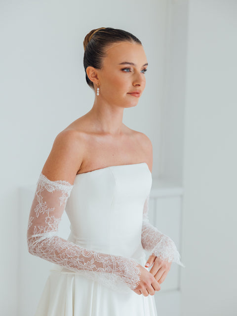 PENNY. chantilly lace bridal sleeves.
