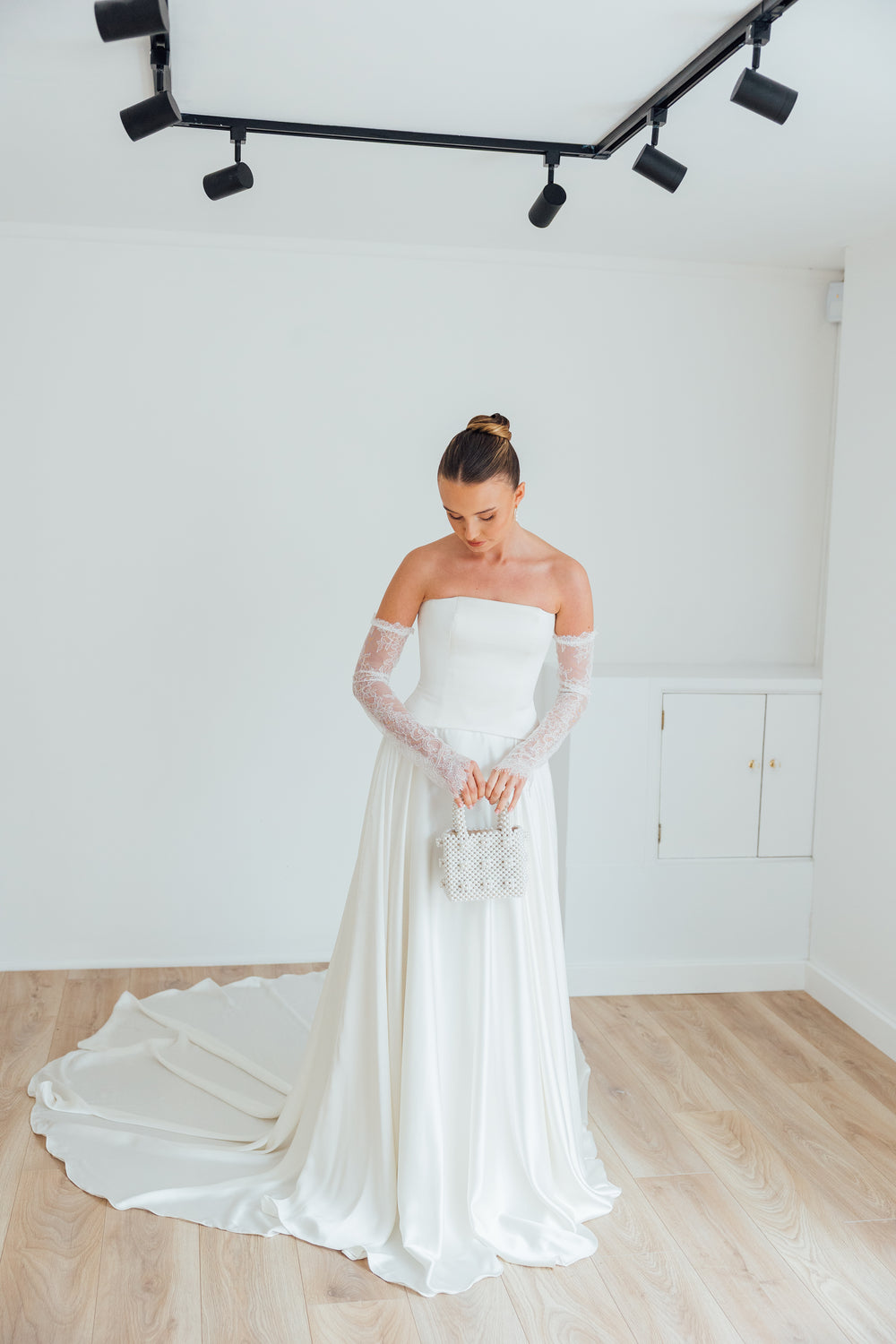 PENNY. chantilly lace bridal sleeves.