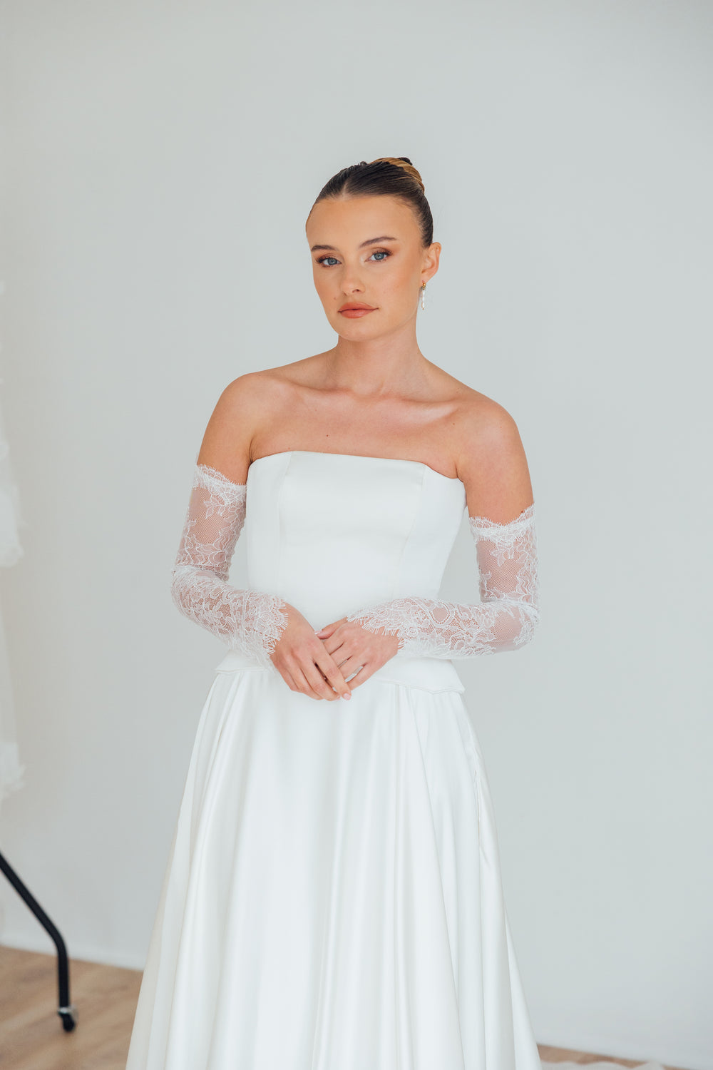 PENNY. chantilly lace bridal sleeves.