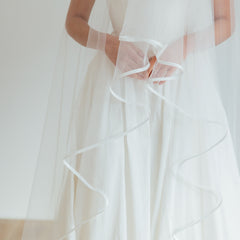 KATE. blusher veil, ribbon edge.