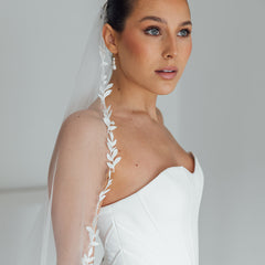 WILLOW. single tier veil, leaf detail.