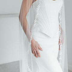 WILLOW. single tier veil, leaf detail.