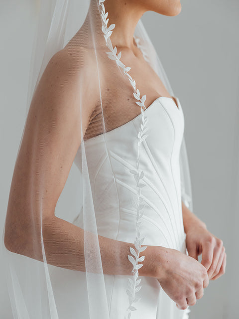 WILLOW. single tier veil, leaf detail.