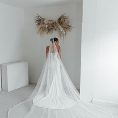 WILLOW. single tier veil, leaf detail.