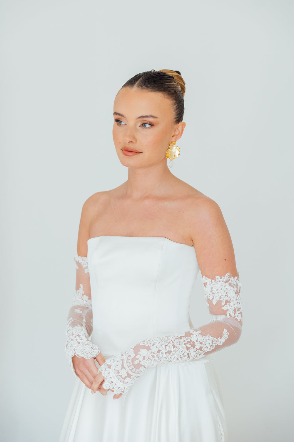 BILLIE. corded lace bridal sleeves.