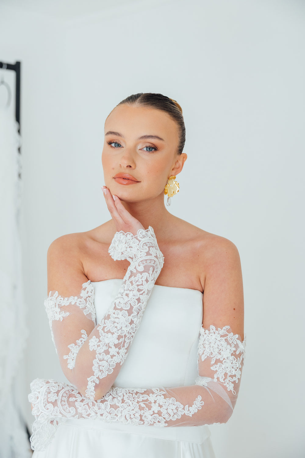 BILLIE. corded lace bridal sleeves.