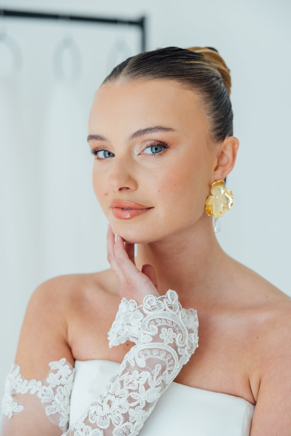 BILLIE. corded lace bridal sleeves.