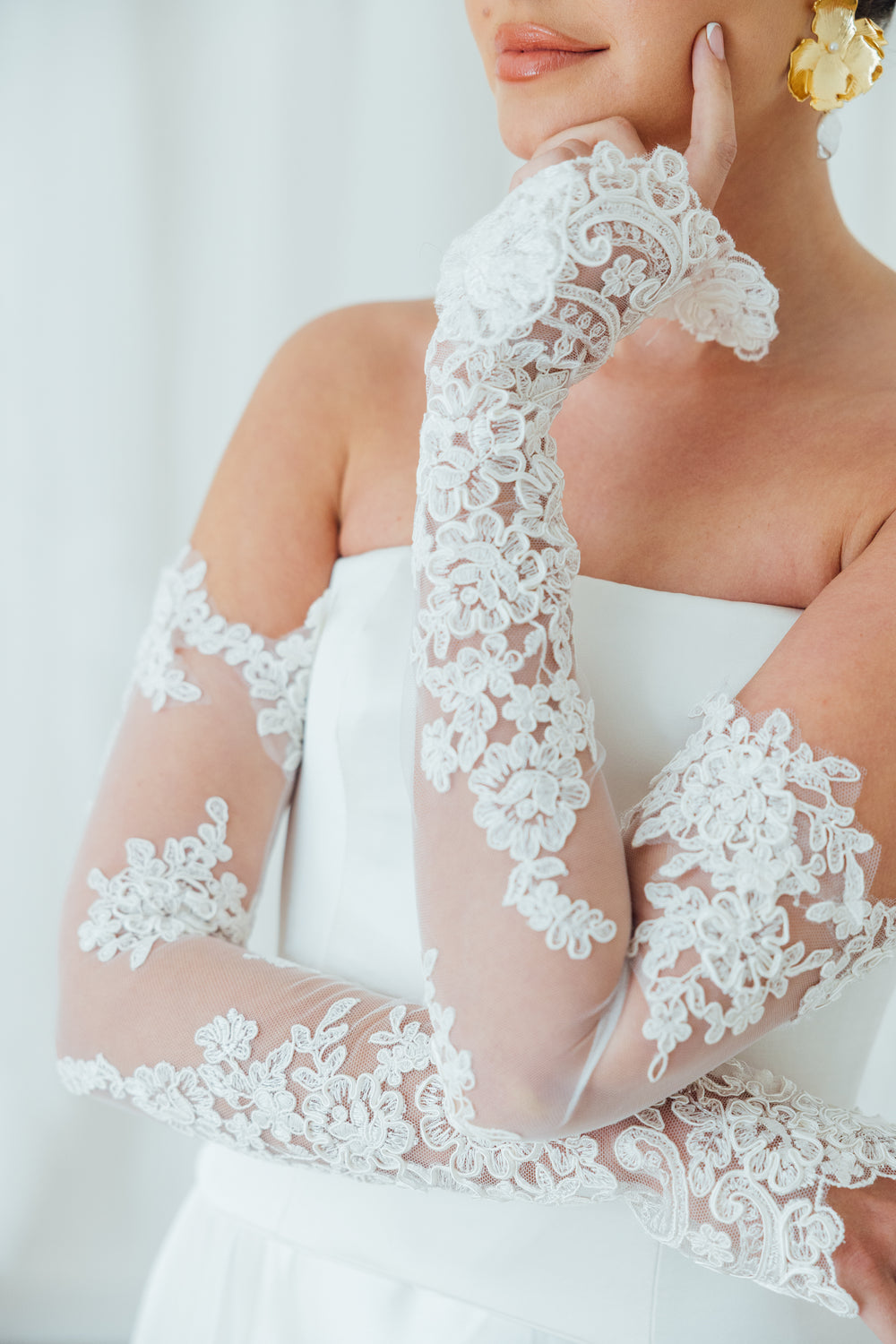 BILLIE. corded lace bridal sleeves.