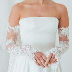 BILLIE. corded lace bridal sleeves.
