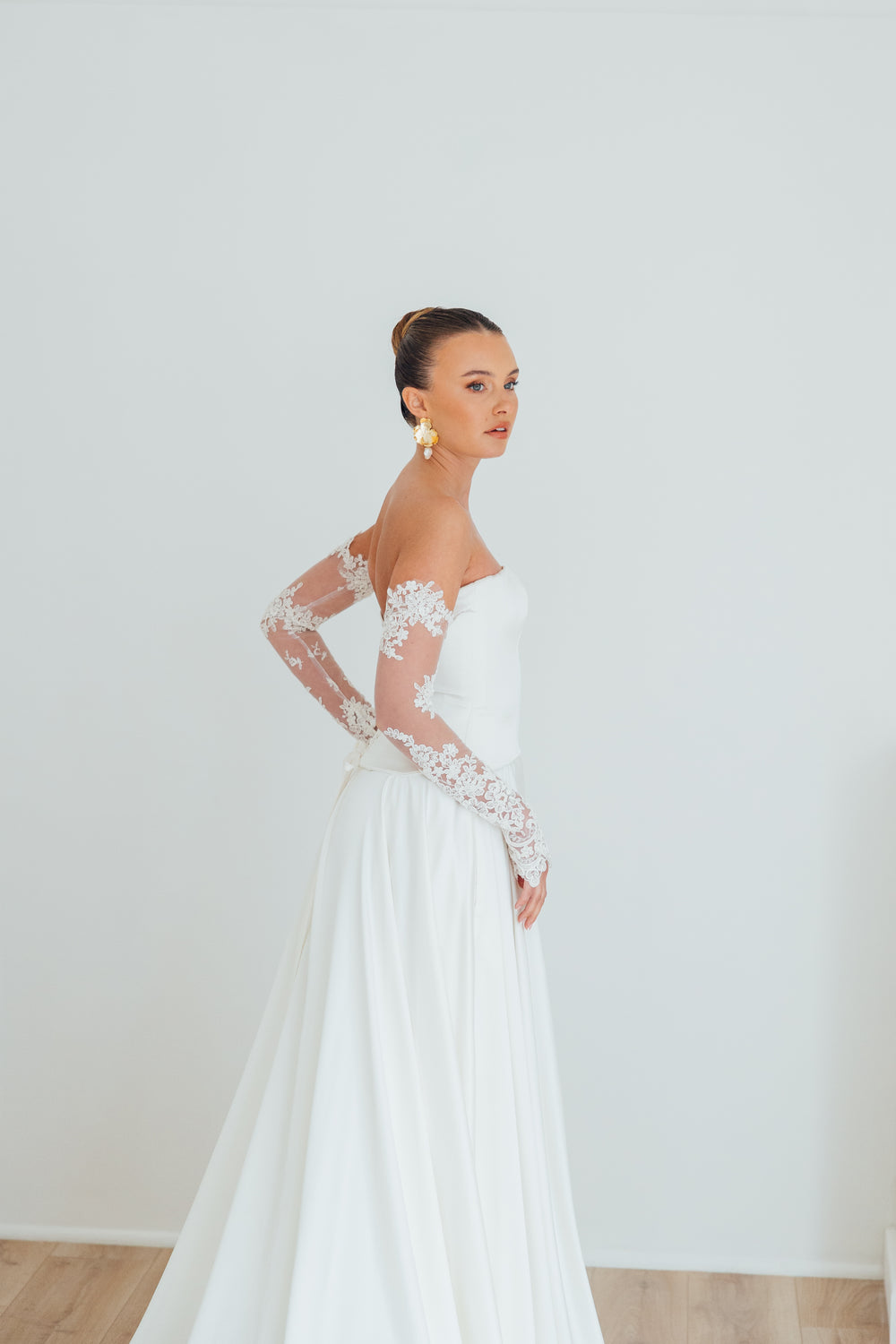 BILLIE. corded lace bridal sleeves.