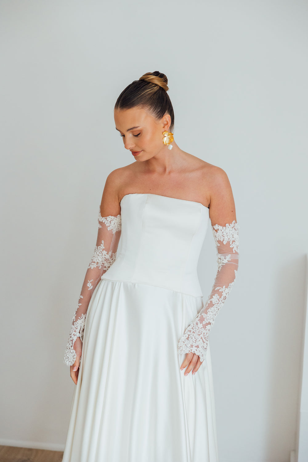 BILLIE. corded lace bridal sleeves.