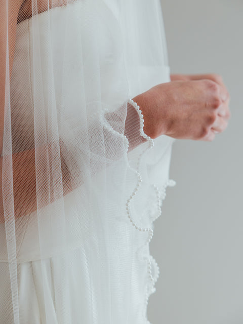 LALA. blusher veil, pearl edge ruffle trim.