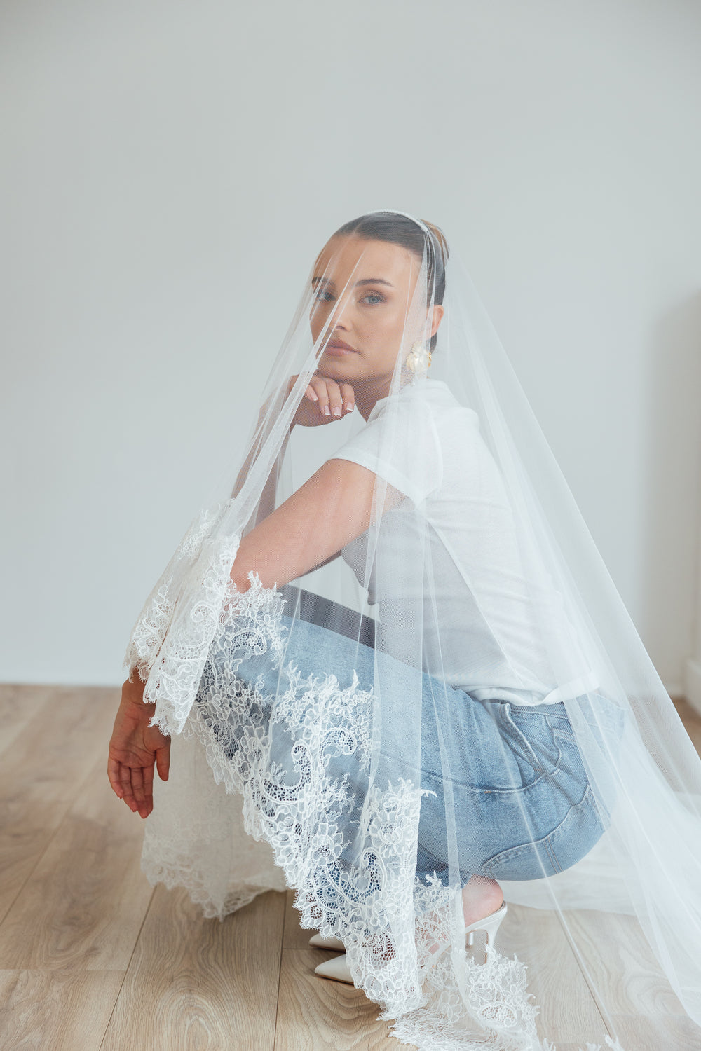 LIV. blusher veil, wide lace edge.